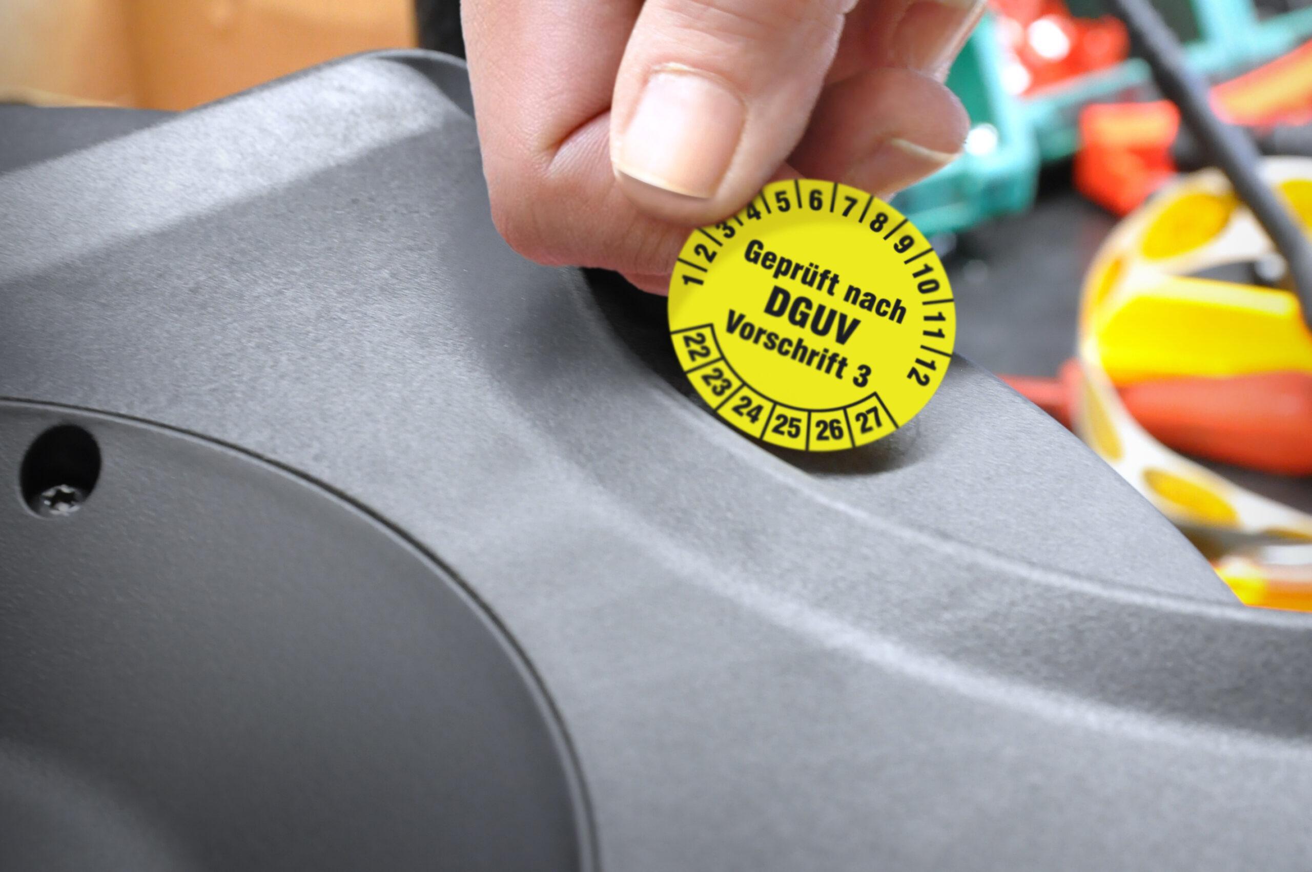 Elektron-Berlin | Sicherheit bei Kabeltrommeln | Prüfetikett bei Kabeltrommeln